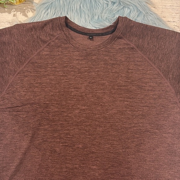 Alphalete Hero Seamless Tee Sparrow Short Sleeve Size XL - Picture 5 of 8